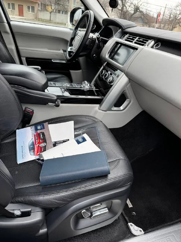 Range rover год 2014 4.4 пробег 202 км автомобиль полностью обслужен у дилера комплектация максимальная кроме панорамы цвет очень красивый тёмно-серый грейд два комплекта резины все сервисные все ключи по факту два хозяина цена 3.550 торг возможен обмен +7 949 567 20 89 📲 tg: марк 📞 звоните: +7(949)5672089 - фотография - 10