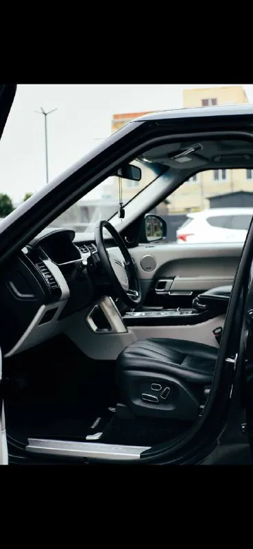 Range rover год 2014 4.4 пробег 202 км автомобиль полностью обслужен у дилера комплектация максимальная кроме панорамы цвет очень красивый тёмно-серый грейд два комплекта резины все сервисные все ключи по факту два хозяина цена 3.550 торг возможен обмен +7 949 567 20 89 📲 tg: марк 📞 звоните: +7(949)5672089 - фотография - 7