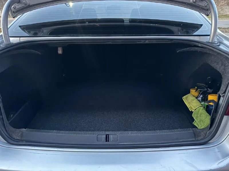 Продам volkswagen passat b6 : 1.8 tsi коробка: автомат 6 ст. alisin год: 2008 пробег: 335.000 км два ключа опции: - обогрев лобового стекла - обогрев передних сидений - обогрев зеркал - эл. зеркала - полный электро пакет - мульти руль - заменена штатная мультимедия - адаптивный свет - электропривод водительского сиденья цена: 630.000р г. донецк +79496142090 (тг- на этом номере тоже) 📞 звоните: +7(949)6142090 - фотография - 10