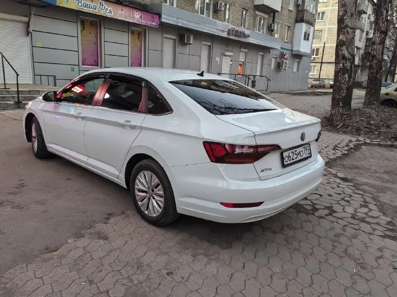 Джета (7) год 2020 пробег на автомате 8стп. пробег -100 -тыс, один владелец машина вся обслужена в отличном состоянии цена-1.480₽тел:+79493702945 - фотография - 4