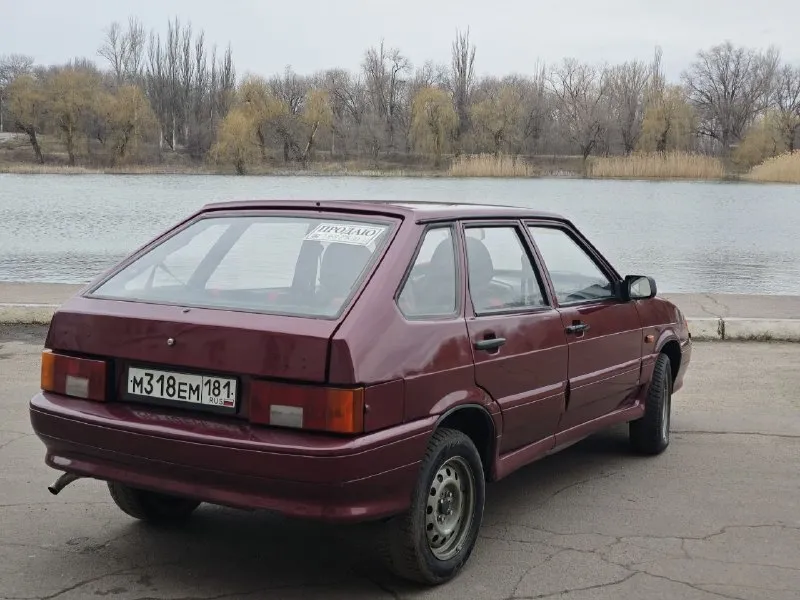 Срочно продам 2114, 2005 года полное переоформление! цена 150 тысяч рублей, без торга! резвый, коробка не выбивает, ходовая в порядке. дно целое, красить не надо салон отличный, музыка, электро стекла, лед свет, новая резина. косяки по мелочи, идеала нет. осмотр в енакиево +79496791890 📲 tg: мишаня 📞 звоните: +7(949)6791890 - фотография - 2