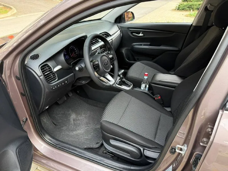Номер телефона +79493330955 в продаже kia rio 1.6 автомат 2018год ✅ отличное состояние ✅ пробег 115тыс. км оригинальный ✅ без вложений ✅ без каких либо моментов ✅ кузов в родной краске ✅ все стекла родные ✅ без окрасов ✅ два ключа ✅ южный регион ✅ кузов без сколов и царапин ✅ обслужена от и до ✅ любые проверки на любом сто ✅ telegram - фотография - 6
