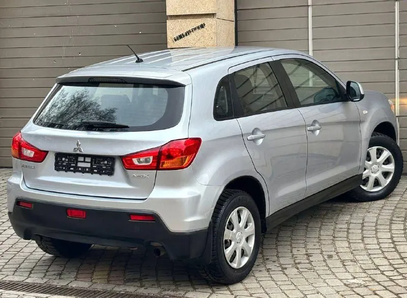 Mitsubishi asx рейсталенг
Год выпуска:2013
Объём :1.6.v16
Кпп механическая
Родной пробег:134.000км
Один собственник
Цена 980.000 руб

Авто в родном окрасе, без дтп
Максимально комфортабельный и вместительный салон!
История автомобиля прозрачна и чиста
Куплена для себя и обслуживалась всегда у официального дилера
Технически авто без вложений
Недавно проведено полное т. О
Автомобиль обслуживался всегда по регламенту, готов на любые проверки!

Комплектация:
Бортовой компьютер,
Подогрев сидений,4 стеклоподъемника, кондиционер, электро зеркала, противотуманные фары, подогрев стекл, электро зеркала,
Камера заднего вида, abs, esp, aux, bluetooth, так же много прочего для комфортного вождения!

По документам авто кристально чистый я собственник, автомобиль на 180 регионе,
Тех осмотр пройден, страховка есть, любой вид оформления!

Цена 980.000 руб

+7(949)-126-88-71

Г. Донецк - фотография - 4