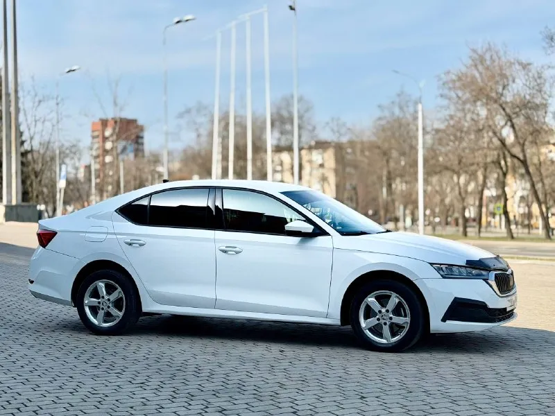 Skoda octavia a8 год 2021 1.6 бензин автомат пробег 117 родной автомобиль в отличном состоянии комплектация пред максимальная! лазерная оптика кар плей и много чего есть ! вложений не требует цена 1.650.000 тысяч рублей тел +7(949)910-02-20 тел +7(909)408-88-98 telegram whatsapp возможно в кредит ‼️ возможен обмен с вашей доплатой! 📲 tg: @ivan1293 📞 звоните: +7(949)9100220 - фотография - 6
