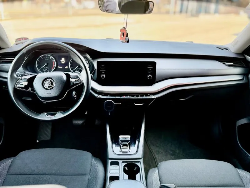 Skoda octavia a8 год 2021 1.6 бензин автомат пробег 117 родной автомобиль в отличном состоянии комплектация пред максимальная! лазерная оптика кар плей и много чего есть ! вложений не требует цена 1.650.000 тысяч рублей тел +7(949)910-02-20 тел +7(909)408-88-98 telegram whatsapp возможно в кредит ‼️ возможен обмен с вашей доплатой! 📲 tg: @ivan1293 📞 звоните: +7(949)9100220 - фотография - 8