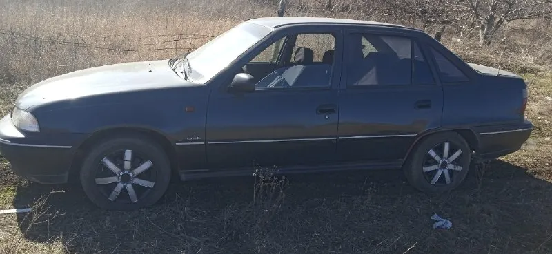 Продам daewoo нексия 2003 год в хорошем состоянии, двигатель 1.5 инжектор, коробка 5- ступка, газ- бензин( газ не вписан)комплектация : кондиционер, гидроусилитель руля,4-электро стеклоподъемника, центральный замок. резина зима. стс, птс, договор- всё есть цена 170 + небольшой торг у капота ждановка +79495361282 от анатолия капронова 📞 звоните: +7(949)5361282 - фотография - 2