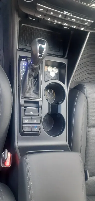 Продам hyundai tucson комплектация limited 2019г. 2.4 бензин 4x4 пробег 60000 км 1 хозяин по птс 3.000.000 г. горловка бесключевой доступ, слепые зоны, удержания в полосе, электрорегулировка сиденья, водительское и пассажира электро багажник, электро ручник, блокировка полного привода, подогрев руля беспроводная зарядка телефона, сиденья перфорированная кожа камера передняя, задняя,360 резина летняя r18 michelin +7949-407-18-31 📞 звоните: +7(949)4071831 - фотография - 4