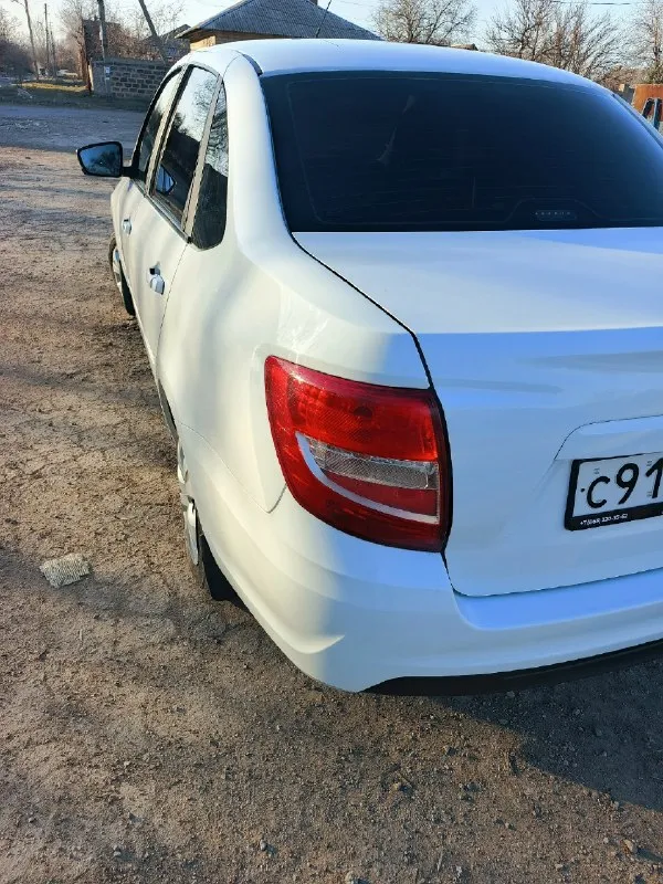 Продам ваз гранта 1.6 2024г. в. пробег 37000км. состояние нового автомобиля. авто полностью обработан. кондиционер, электроусилитель руля, абс, стеклоподъёмники. осмотр донецк. цена 880т. р. все вопросы по телефону +79493096613. 📞 звоните: +7(949)3096613 - фотография - 4