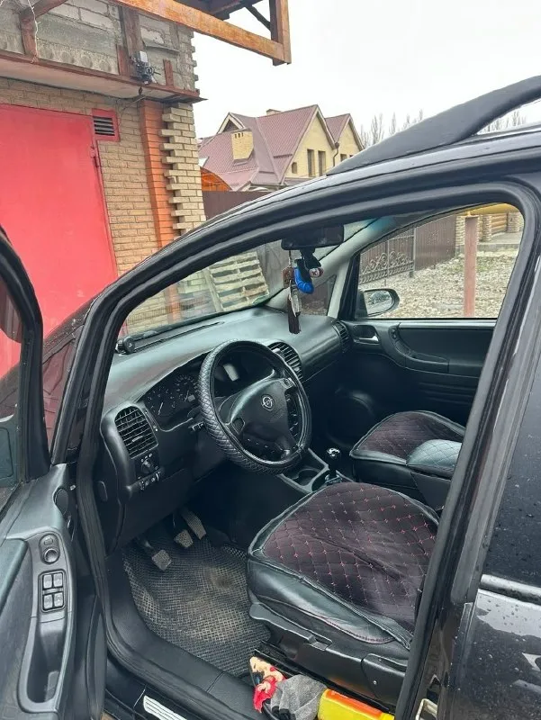 Продам opel zafira 1.6 2001 в хорошем и достойном состоянии, без дтп и прочее, вся в родном окрасе, без ржавчины и прочего, все расходники поменяны от и до, вложено много средств и сил, ухожена и собирает взгляды))) в машине присутствует все для комфортной езды, также установлено газ бензин evro4 новье, все вписано тех паспорт, осмотр макеевка даки, любое переоформление+79496394899 цена 650,торг для хороших людей 📞 звоните: +7(949)6394899 - фотография - 2