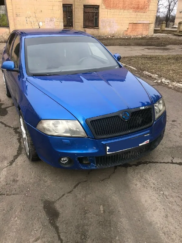Skoda октавия а5 rs stage2 2007 год двигатель 2.0 турбо бензин. комплектация: подогрев сидений, электропривод всех 4-х боковых стёкол, электропривод и подогрев зеркал, климат, новая магнитола, с хорошими динамиками и усилителем. едет бодро, не дымит, не троит, коробка механика 6-ти ступенчатая. ходовка на 4, коробка вложений не требует, диски р18 титаны. осмотр донецк цена 710 000 р. торг у капота +79494628005 📞 звоните: +7(949)4628005 - фотография - 2