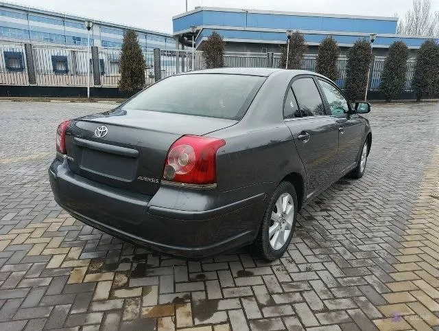 Легендарная и надежная toyota avensis, 2008 г. , рестайлинг,1.8 бензин, автомат ✅цена: 785000₽(торг) двигатель работает ровно, коробка переключает плавно. ❗ установлена обычная автоматическая коробка (не робот, не вариатор!) — самая надёжная классика от toyota. все узлы и агрегаты исправны, вложений не требует. кузов в хорошем состоянии для своих лет, без дтп. оснащение и удобство • ❄️ двухзонный климат-контроль • 🛋 подогрев передних сидений • подогрев лобового стекла • подогрев заднего стекла • мультируль (управление музыкой и функциями с руля) • 🔐 сигнализация starline с функцией автозапуска. • электропакет (стеклоподъёмники, центральный замок) • 🎶📱 современная android-магнитола с большим экраном, bluetooth и отличным звуком дополнительные функции • 🌧 датчик дождя • 🌓 датчик света • 🪞 автозатемняющееся зеркало заднего вида • 🔆 электрорегулировка фар • 💦омыватель фар ✅цена: 785000 ₽(торг) +79499425742 осмотр донецк, ленинский р-н - фотография - 4