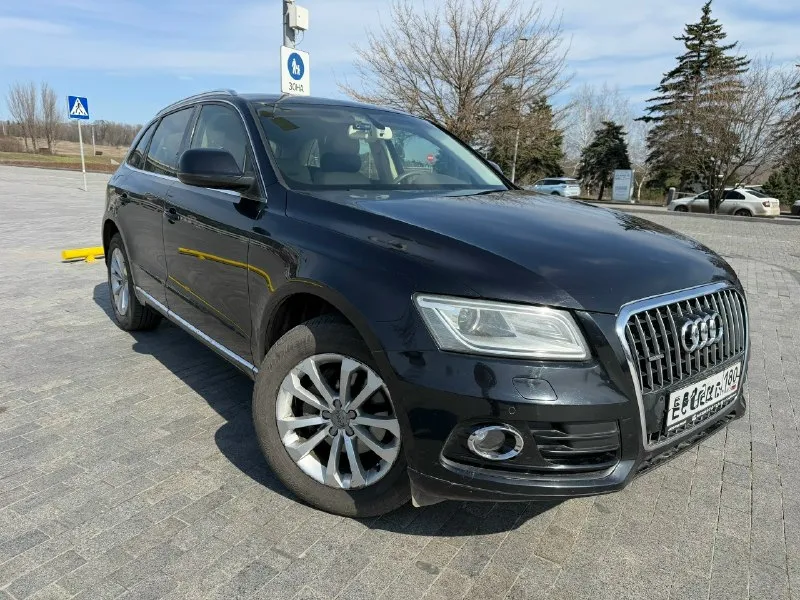 Продам свой автомобиль audi q5 2.0 tfsi 225 лс на 8-ми ступенчатом автомате + полный привод quattro 12.2013 пробег 162000км автомобиль в идеальном состоянии, владею им с 2020 года. по машине сделано все, что только можно. полное то всех жидкостей, замена задних амортизаторов и опор, полностью перебрана передняя подвеска. никаких нареканий нет, сел и поехал, машина приносит массу эмоций. цена 2.350.000 руб +79494762215 📞 звоните: +7(949)4762215 - фотография - 1