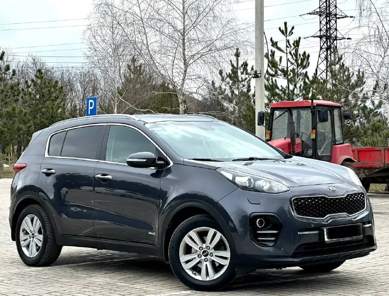 Kia sportage 2018г 4wd
Двигатель 2.0 бензин
Автомобиль в идеальном состоянии не каких вложений не требует абсолютно, авто полностью обслужен!
Родной пробег 138тыс, км
Авто в родном окрасе без дтп,
Все остекления заводское,
Абсолютно чистая история с одним владельцем!
Комплектация пред максимальная!
Start-stop
Бесключевой доступ
Подключаемый полный привод (рабочий)
Комбинированный кожаный салон
Подогрев руля
Подогрев всех сидений
Камера заднего вида и многое другое!
Также прошел тех осмотр, с документами полностью порядок продажа от собственника
Цена 1.835.000₽
Звоните +7949-551-68-75 - фотография - 3