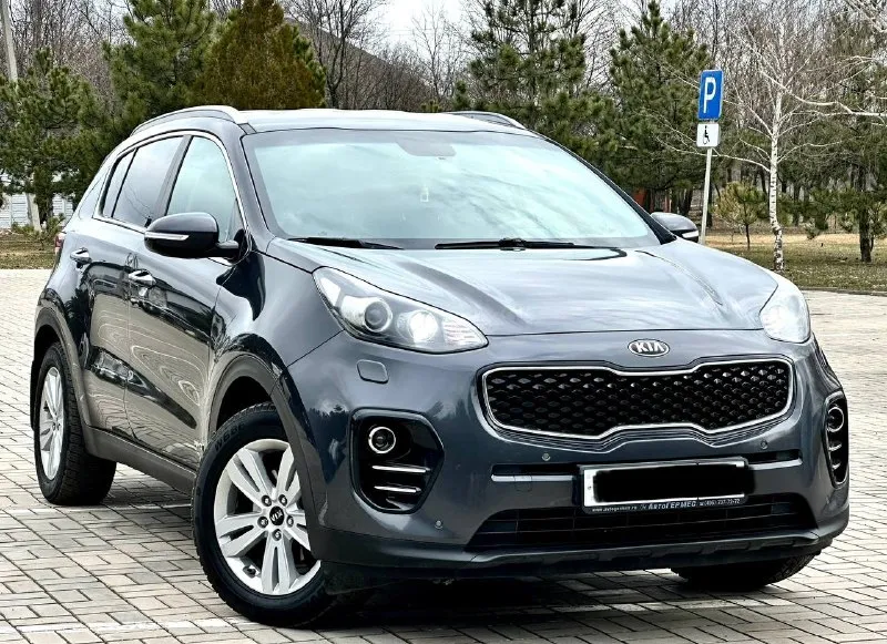 Kia sportage 2018г 4wd
Двигатель 2.0 бензин
Автомобиль в идеальном состоянии не каких вложений не требует абсолютно, авто полностью обслужен!
Родной пробег 138тыс, км
Авто в родном окрасе без дтп,
Все остекления заводское,
Абсолютно чистая история с одним владельцем!
Комплектация пред максимальная!
Start-stop
Бесключевой доступ
Подключаемый полный привод (рабочий)
Комбинированный кожаный салон
Подогрев руля
Подогрев всех сидений
Камера заднего вида и многое другое!
Также прошел тех осмотр, с документами полностью порядок продажа от собственника
Цена 1.835.000₽
Звоните +7949-551-68-75 - фотография - 4