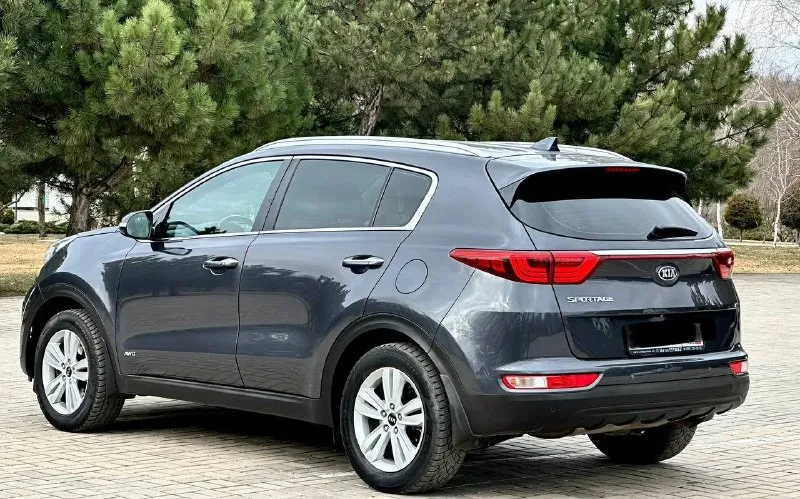 Kia sportage 2018г 4wd
Двигатель 2.0 бензин
Автомобиль в идеальном состоянии не каких вложений не требует абсолютно, авто полностью обслужен!
Родной пробег 138тыс, км
Авто в родном окрасе без дтп,
Все остекления заводское,
Абсолютно чистая история с одним владельцем!
Комплектация пред максимальная!
Start-stop
Бесключевой доступ
Подключаемый полный привод (рабочий)
Комбинированный кожаный салон
Подогрев руля
Подогрев всех сидений
Камера заднего вида и многое другое!
Также прошел тех осмотр, с документами полностью порядок продажа от собственника
Цена 1.835.000₽
Звоните +7949-551-68-75 - фотография - 5