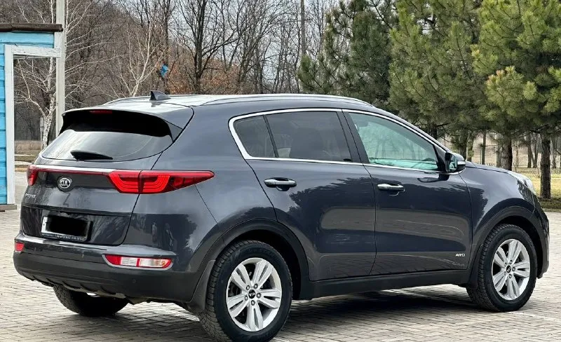 Kia sportage 2018г 4wd
Двигатель 2.0 бензин
Автомобиль в идеальном состоянии не каких вложений не требует абсолютно, авто полностью обслужен!
Родной пробег 138тыс, км
Авто в родном окрасе без дтп,
Все остекления заводское,
Абсолютно чистая история с одним владельцем!
Комплектация пред максимальная!
Start-stop
Бесключевой доступ
Подключаемый полный привод (рабочий)
Комбинированный кожаный салон
Подогрев руля
Подогрев всех сидений
Камера заднего вида и многое другое!
Также прошел тех осмотр, с документами полностью порядок продажа от собственника
Цена 1.835.000₽
Звоните +7949-551-68-75 - фотография - 6