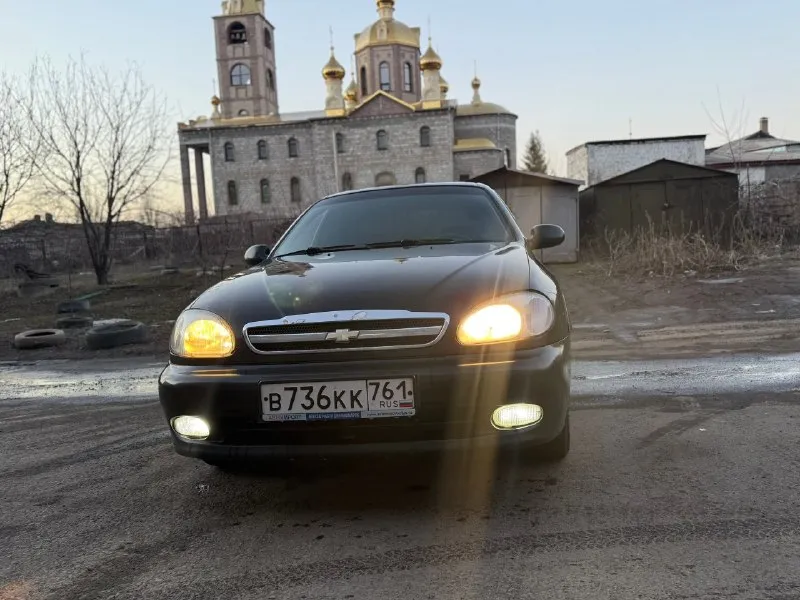 В продаже chevrolet lanos sx 1.5 mt 2008год. кондиционер, гур. автомобиль в достойном состоянии не требует не каких вложений, мотор после капитального ремонта делался в августе того года! стоит новый стартер! ходовка не стучит. резина новая зимняя на титанах! лето на штампах ! салон чистый, оптика хорошая! кузов в достойном состоянии, мелкие нюансы есть, варить не чего не нужно! пороги уже стоят новые !! дно в идеальном состоянии! документы в полном порядке! обмен не интересует! цена: 250,000.торг возле багажника ! перевальск - алчевск ! +79591208211 📞 звоните: +7(959)1208211 - фотография - 7