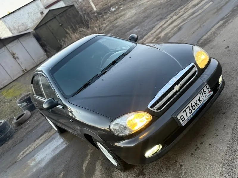 В продаже chevrolet lanos sx 1.5 mt 2008год. кондиционер, гур. автомобиль в достойном состоянии не требует не каких вложений, мотор после капитального ремонта делался в августе того года! стоит новый стартер! ходовка не стучит. резина новая зимняя на титанах! лето на штампах ! салон чистый, оптика хорошая! кузов в достойном состоянии, мелкие нюансы есть, варить не чего не нужно! пороги уже стоят новые !! дно в идеальном состоянии! документы в полном порядке! обмен не интересует! цена: 250,000.торг возле багажника ! перевальск - алчевск ! +79591208211 📞 звоните: +7(959)1208211 - фотография - 8