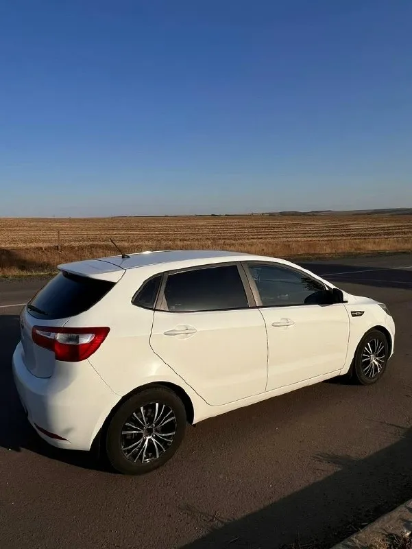 Продам kia rio 2013 г. В. , бензин 1.4, 107 л. С. , мкпп, пробег 293к. , в родной краске, без рыжиков, сколов и потертостей, состояние хорошее, в дтп не участвовала, коробка переключается плавно (без пинков), чистый не затертый салон. Я 3 владелец. Езжу каждый день. Все вопросы по телефону +79496391048. Цена 880т. Р. Торг у капота. Г. Мариуполь по вопросам писать 👤
📞 Звоните: +7(949)6391048 - фотография - 2