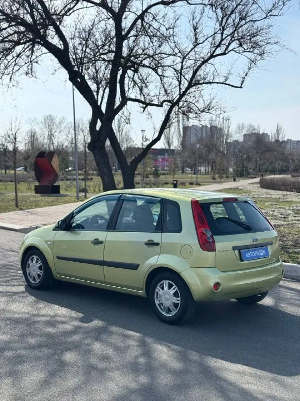 🇩🇪 ford fiesta 💰цена: 410 000р 🏢город: мариуполь 📅год выпуска: 2006 🗒️пробег: 236 191 км. ⚙️двигатель: 1.4 ⛽топливо: бензин ⚙️кпп: механика 📞 телефон: +7-949-727-41-51 +7-949-551-91-52 +7-989-263-55-56 💾 описание: - фотография - 4