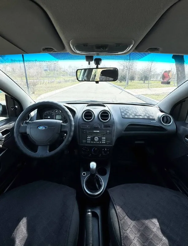 🇩🇪 ford fiesta 💰цена: 410 000р 🏢город: мариуполь 📅год выпуска: 2006 🗒️пробег: 236 191 км. ⚙️двигатель: 1.4 ⛽топливо: бензин ⚙️кпп: механика 📞 телефон: +7-949-727-41-51 +7-949-551-91-52 +7-989-263-55-56 💾 описание: - фотография - 8