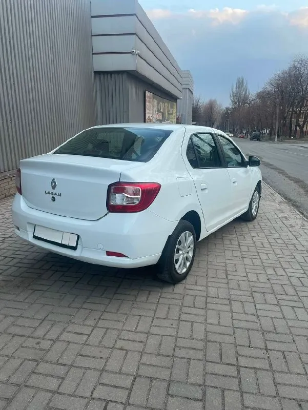 Продам renault логан 2020 года в хорошем состоянии, торг реальному покупателю ! автомобиль находится в г. енакиево цена 925 тыс +79495068580 📞 звоните: +7(949)5068580 - фотография - 2