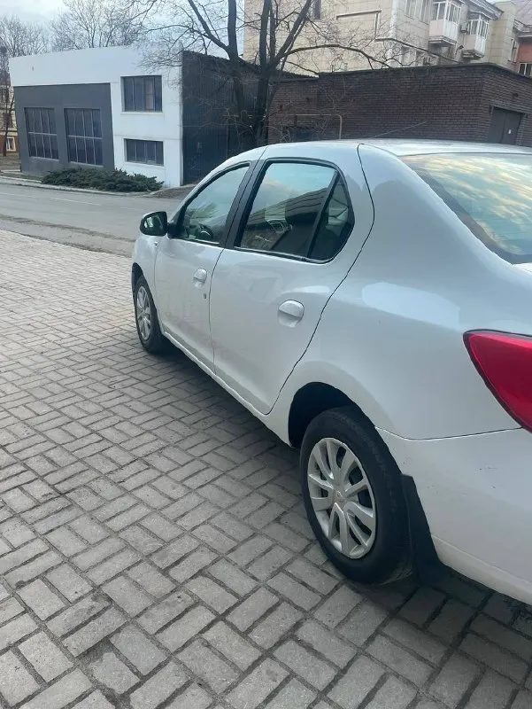 Продам renault логан 2020 года в хорошем состоянии, торг реальному покупателю ! автомобиль находится в г. енакиево цена 925 тыс +79495068580 📞 звоните: +7(949)5068580 - фотография - 4