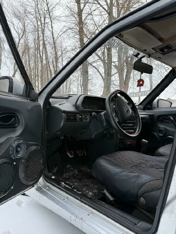 Продам ваз 21150 🔥 год выпуска:2003🔥 пробег, км:200.000 🔥 модификация:1.5мт 🔥 тип двигателя:газ/бензин🔥 коробка передач :механика 🔥 привод:передний🔥 тип кузова : легковой седан🔥 koмплeктaция: comfort🔥 цвет:светло-серый 🔥 автомобиль в круг переварен и свежеперекрашен. в продаже любимый проект, всё что хотел, получил от неё. нужно двигаться дальше. установлена хорошая музыка (саб -15ха, пара 16,пара 20,пара рупоров,2 усилка). играет очень даже хорошо. вышла музыка 100к+ мотор-1.5 в идеальном состоянии, не троит, не глохнет, работает тихо, без шумов. кпп-все передачи включаются мягко, без хрустов, передачи не выбивают. салон в хорошем состоянии, ухоженный. ходовая-мягкая уставновлены стойки ss20 с занижением (перед-зад). установлены торусы r14 на хорошей зимней резине. новая выхлопная система stinger. установлена сигнализация с цз. так же имеется видео, по просьбе отправлю для более лучшего осмотра авто. готов к выезду в любой сервис по вашему желанию. многое могу не описат 📞 звоните: +7(949)1037509 - фотография - 1