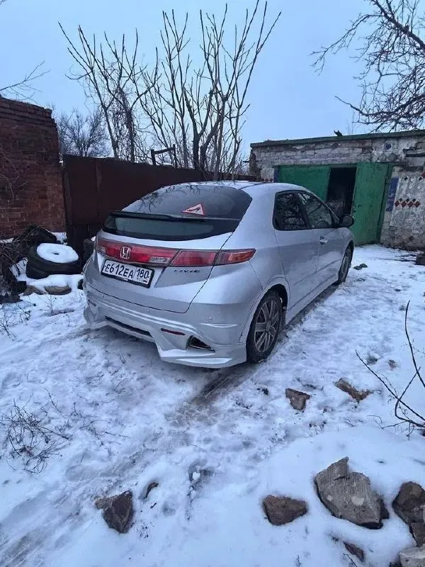 🟢🟢🟢 срочная продажа 🟢🟢🟢 🚗 honda civic 5d 2007 года, рестайлинг от завода. надежный и экономичный хэтчбек с пробегом 240 тыс. км. авто находится в хорошем техническом состоянии. двигатель 1.799 л. 🚗хорошая комплектация:климат и круиз -контроли, подогрев сидений, датчики света и дождя. все системы работают исправно. 🚗по кузову состояние нормальное, соответствует возрасту, есть небольшие дефекты (вышлю в лс). по ходовой части все ровно. машина полностью на ходу и прослужит еще очень долго. 🚗в салоне не курили, все расходники менялись во время, каждые 5000 км 💳 цена 800 тыс. руб донецк +79495049597 анна - фотография - 2