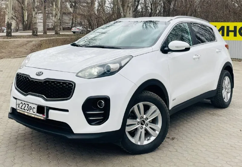 К вашему вниманию крассовер супер
Официальный дилерский автомобиль
Красивый удобный комфортабельный
Таких авто действительно единицы
Kia sportege 4
Поколение рейсталинг
Эксплуатация с 2017 года
Двигатель 2.0 бензин атмо
Коробка автоматическая
В оригинале в родном окрасе без дтп !!!
Стекла все родные включая лобовое редко !!!
В ближайшем времени не требует вложений !!!
Комфорт плюс комплектация,
Ухоженный салон достойный,
Датчики света, и дождя,
Подогревы всех сидений,
Подогрев зеркал и стекл,
Полный электропакет,
Большая мультимедиа,
Блютус громкая связь,
Камера заднего супер
Новые зимнее шины,
Два пульта два ключа,
Сервисные книжки,
Полное то масла фильтра,
И многое другое !

С документами полный порядок,
Могу присутствовать в мрэо
Для полного переоформления
Одна собственница бережная эксплуатация !
Приезжайте на осмотр останетесь довольны
Цена 1755:000 тыс рублей ! Достойный !
Очень срочно цена снижена на пару дней !
Звоните номер
+79493969855 📲 - фотография - 3