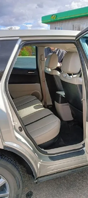Продам mazda cx-7, мотор 2.3 л, турбо, 248 л. с. , 2007 год. максимальная комплектация: кожаный салон, подогревы и электрорегулировка сидений, датчик дождя и света, электрозеркала с подогревом, музыка bose, android магнитола, бесключевой доступ, парктроники. по авто: 1) перебрана ходовая, новые тормозные диски и колодки (заменены в круг); 2) двигатель и коробка работают без нареканий, заменены масла в двигателе и коробке, раздатке, редукторе; 3) заменен компрессор кондиционера (новый) номер для звонков: +79490226487 📞 звоните: +7(949)0226487 - фотография - 7