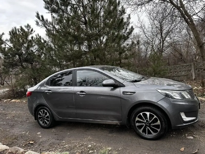 Продам kia rio 3 год: 2012 пробег -156 т. Км. Авто в хорошем состоянии двигатель 1.6 (123л. С) коробка - автомат двигатель, коробка, ходовая в хорошем состоянии. Любые проверки на любом сто. Комплектация: гур, магнитола (android), камера заднего вида, парктроник, мульти-руль, кондиционер (заправлен дует отлично), стеклоподъёмники, противотуманки, abs, esp и т. Д. .. Салон в отличном состоянии. Два комплекта резины (зима-штампы, лето на дисках) машина полностью обслужина никаких вложений не требует! Только прошла весеннее то (замена масла, фильтра в круг, устранены нюансы по ходовой) с документами полный порядок. Цена 950 т. Р. Торг. Тел: +79490044978 - виктория
📞 Звоните: +7(949)0044978 - фотография - 1
