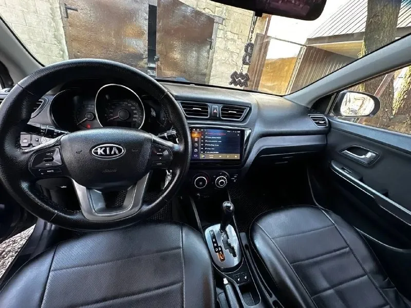 Продам kia rio 3 год: 2012 пробег -156 т. Км. Авто в хорошем состоянии двигатель 1.6 (123л. С) коробка - автомат двигатель, коробка, ходовая в хорошем состоянии. Любые проверки на любом сто. Комплектация: гур, магнитола (android), камера заднего вида, парктроник, мульти-руль, кондиционер (заправлен дует отлично), стеклоподъёмники, противотуманки, abs, esp и т. Д. .. Салон в отличном состоянии. Два комплекта резины (зима-штампы, лето на дисках) машина полностью обслужина никаких вложений не требует! Только прошла весеннее то (замена масла, фильтра в круг, устранены нюансы по ходовой) с документами полный порядок. Цена 950 т. Р. Торг. Тел: +79490044978 - виктория
📞 Звоните: +7(949)0044978 - фотография - 4