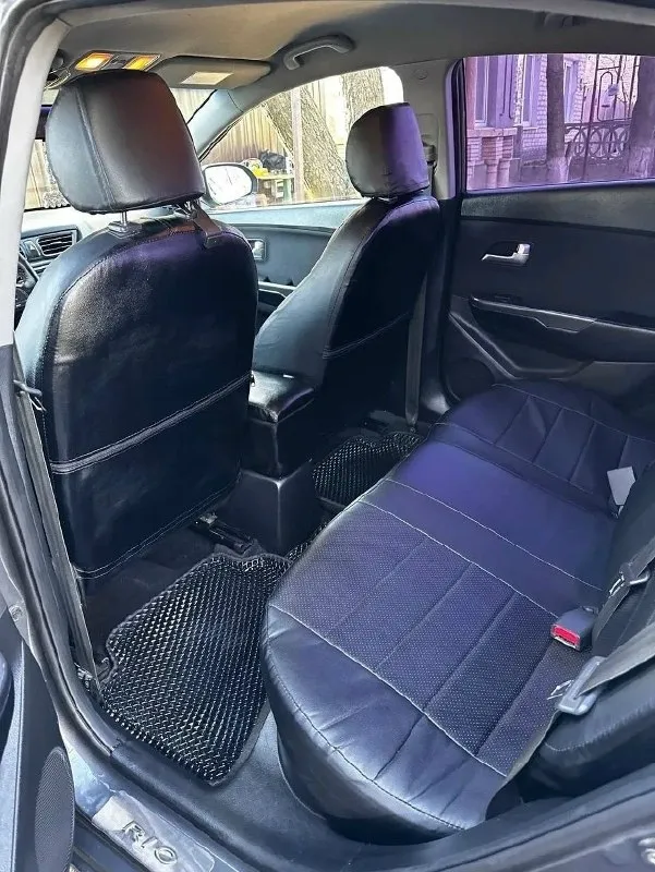 Продам kia rio 3 год: 2012 пробег -156 т. Км. Авто в хорошем состоянии двигатель 1.6 (123л. С) коробка - автомат двигатель, коробка, ходовая в хорошем состоянии. Любые проверки на любом сто. Комплектация: гур, магнитола (android), камера заднего вида, парктроник, мульти-руль, кондиционер (заправлен дует отлично), стеклоподъёмники, противотуманки, abs, esp и т. Д. .. Салон в отличном состоянии. Два комплекта резины (зима-штампы, лето на дисках) машина полностью обслужина никаких вложений не требует! Только прошла весеннее то (замена масла, фильтра в круг, устранены нюансы по ходовой) с документами полный порядок. Цена 950 т. Р. Торг. Тел: +79490044978 - виктория
📞 Звоните: +7(949)0044978 - фотография - 6