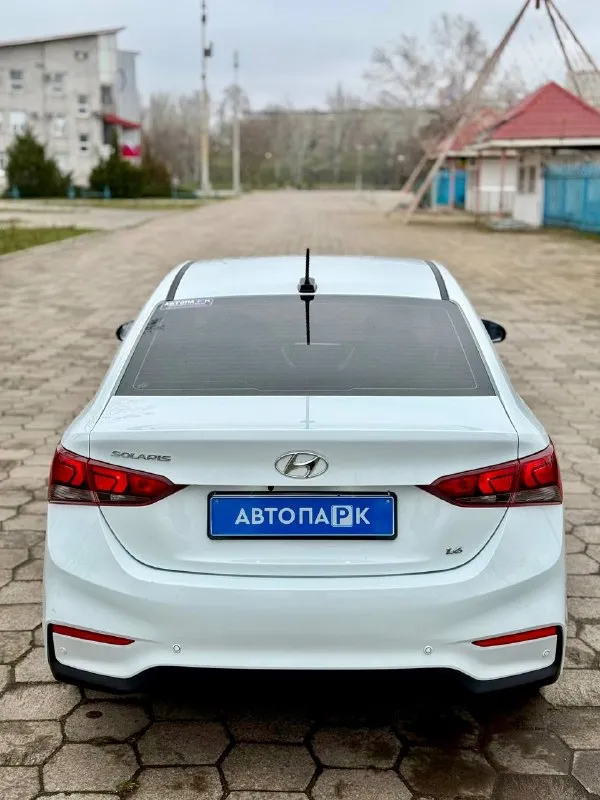 🇰🇵 hyundai solaris 2 at 💰цена: 1 100 000р 🏢город: мариуполь 📅год выпуска: 2017 🧾пробег: 134 640 км. ⚙️двигатель: 1.6 ⛽топливо: бензин/газ ⚙️кпп: автомат 6ст. 📞 телефон: +7-949-727-41-51 +7-949-551-91-52 +7-989-263-55-56 💾 описание: - фотография - 5