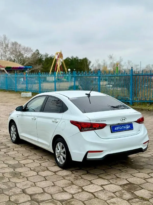 🇰🇵 hyundai solaris 2 at 💰цена: 1 100 000р 🏢город: мариуполь 📅год выпуска: 2017 🧾пробег: 134 640 км. ⚙️двигатель: 1.6 ⛽топливо: бензин/газ ⚙️кпп: автомат 6ст. 📞 телефон: +7-949-727-41-51 +7-949-551-91-52 +7-989-263-55-56 💾 описание: - фотография - 6