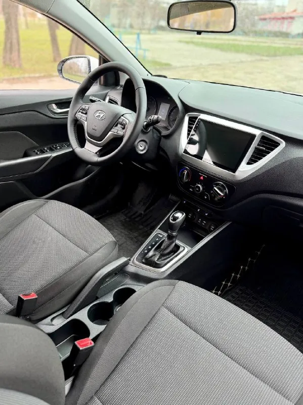 🇰🇵 hyundai solaris 2 at 💰цена: 1 100 000р 🏢город: мариуполь 📅год выпуска: 2017 🧾пробег: 134 640 км. ⚙️двигатель: 1.6 ⛽топливо: бензин/газ ⚙️кпп: автомат 6ст. 📞 телефон: +7-949-727-41-51 +7-949-551-91-52 +7-989-263-55-56 💾 описание: - фотография - 7