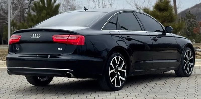 Тел. +79493988204 возможно продажа в кредит продам audi a6 c7 2014г. в идеальном состоянии ! по автомобилю делать не чего не надо!! готов ехать на любые проверки за ваш счёт!) переоформление в мрэо я собственник комплектация abs esp parktronic круиз контроль камера заднего вида start-stop без ключевой доступ подогрев сидений передних и задних подогрев зеркал эл. складывание зеркал бортовой компьютер датчик света датчик дождя датчик давления шин дневные ходовые огни адаптивные фары заводской ксенон музыка премиум класса двухзонный климат контроль пробег 225т бензин цена 1🍋550т. р торг обмен 📲 tg: @artur_dadunia 📞 звоните: +7(949)3988204 - фотография - 4