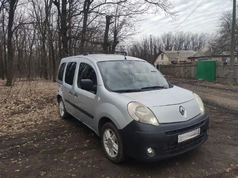 Продам renault kangoo 2009г. 1.5 dci. цена 550.000 рублей заводской пассажир 2 сдвижные двери, кондиционер, фаркоп, багажник на крышу. технически вложений не требует. тех. осмотр для постановления в мрэо пройден. город бердянск +79494221817, +79490367016 📲 tg: @rainbow363 📞 звоните: +7(949)4221817 - фотография - 2