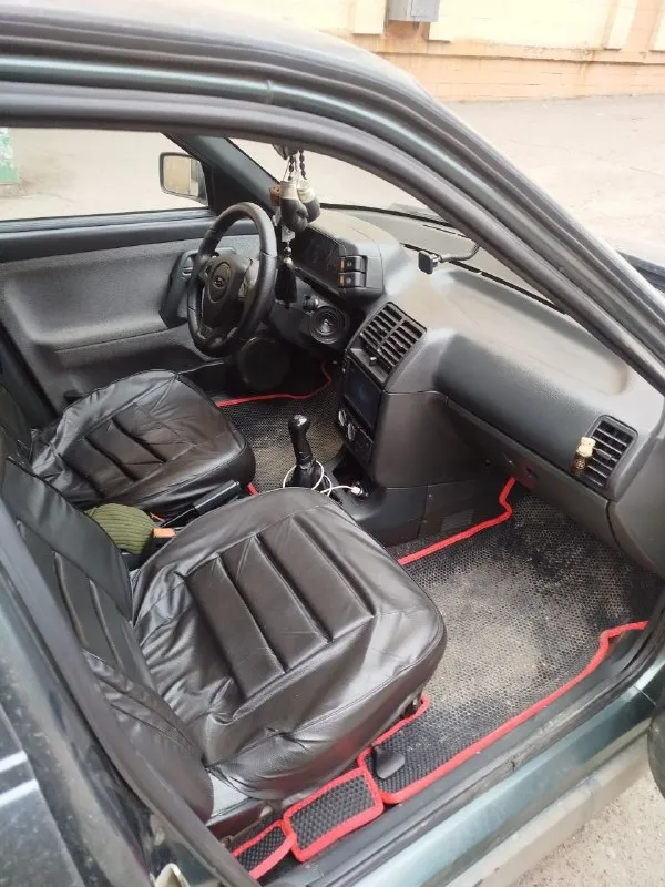 Продам ваз 2110 16 кл. , клапана не гнет. 2006 г. в. машина в отличном состоянии, автомобиль полностью обработан, мотор перебранный, установлен облегченный коленвал, доработана система гбц. перебранная и усиленная кпп. установлен ресивер nfr stail на нем стоит дроссельная заслонка диаметром 54, по выпуску установлен stinger с выпускным коллектором subaru звук. по заднему тормозу установлены дисковые тормоза с гидравлическим ручником. установлена оптика билед. установлен авто-звук. все запчасти и смазочные материалы менялись вовремя. установлена сигнализация с обратной связью. имеются в наличии штатные бампера, и комплект летней резины на легкосплавных дисках р14. цена авто 350 т. р. присутствует торг тел. +79497025873 александр - фотография - 6