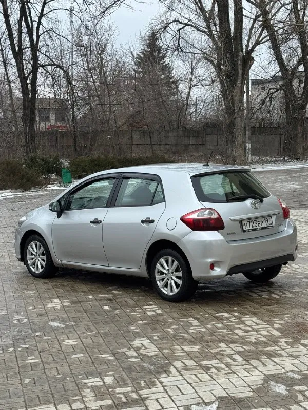 Toyota auris 1.6 автомат цена 750💰тыс. руб торг минимальный после осмотра авто. (кредит, обмен) 2010 год выпуска, состояние для своих лет отличное. пробег 279 тысячи, родной. по электрике все работает, никуда лезть не надо. по двигателю нареканий нет, масло не берет, не дымит, не троит. коробка работает как с завода, без пинков, буксов и тд. и еще не мало важно коробка автомат стоит завод не переделка с робота, как это многие делают!!! делать ничего по машине не надо, сел и поехал. переоформление в мрэо без проблем, с моим присутствием. г. макеевка, связь +79493219323 +79494094295 📞 🇷🇺 звоните: +79493219323 - фотография - 4
