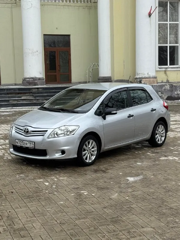 Toyota auris 1.6 автомат цена 750💰тыс. руб торг минимальный после осмотра авто. (кредит, обмен) 2010 год выпуска, состояние для своих лет отличное. пробег 279 тысячи, родной. по электрике все работает, никуда лезть не надо. по двигателю нареканий нет, масло не берет, не дымит, не троит. коробка работает как с завода, без пинков, буксов и тд. и еще не мало важно коробка автомат стоит завод не переделка с робота, как это многие делают!!! делать ничего по машине не надо, сел и поехал. переоформление в мрэо без проблем, с моим присутствием. г. макеевка, связь +79493219323 +79494094295 📞 🇷🇺 звоните: +79493219323 - фотография - 5