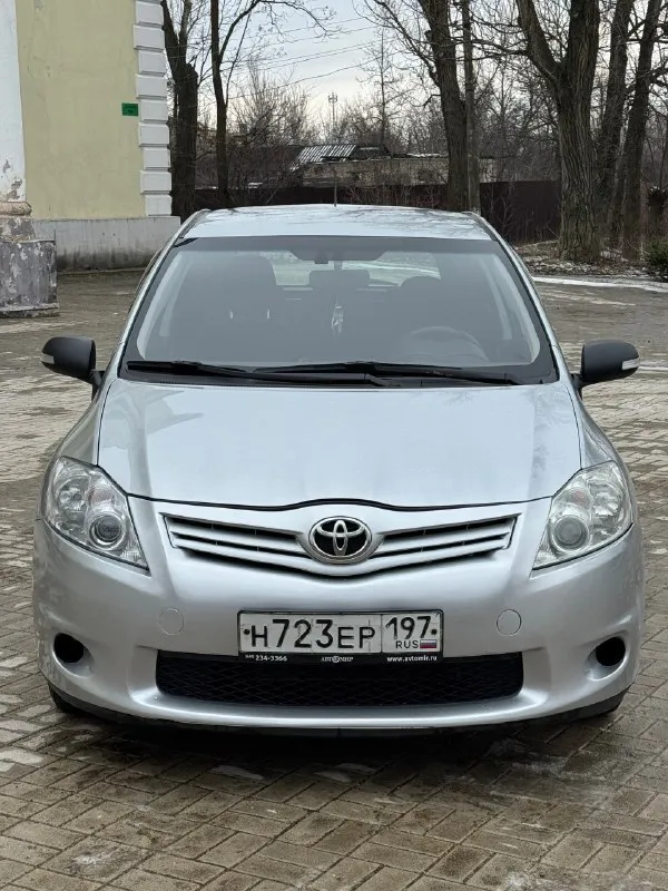 Toyota auris 1.6 автомат цена 750💰тыс. руб торг минимальный после осмотра авто. (кредит, обмен) 2010 год выпуска, состояние для своих лет отличное. пробег 279 тысячи, родной. по электрике все работает, никуда лезть не надо. по двигателю нареканий нет, масло не берет, не дымит, не троит. коробка работает как с завода, без пинков, буксов и тд. и еще не мало важно коробка автомат стоит завод не переделка с робота, как это многие делают!!! делать ничего по машине не надо, сел и поехал. переоформление в мрэо без проблем, с моим присутствием. г. макеевка, связь +79493219323 +79494094295 📞 🇷🇺 звоните: +79493219323 - фотография - 6