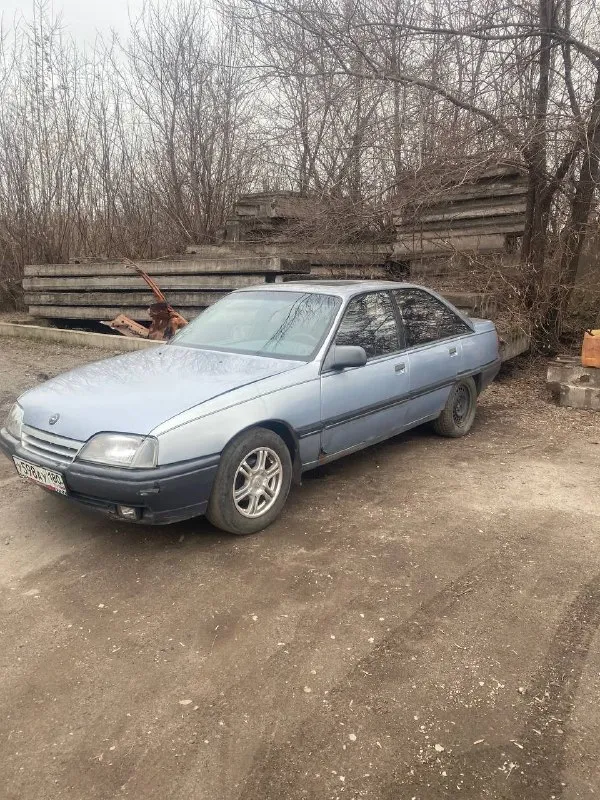 Продам opel омега 1989 год. 2 литра бензин. 2 комплекта колес. есть действующий техосмотр. полный пакет документов. цена 90 000₽ енакиево +79497014007 📲 tg: эвакуатор енакиево 📞 звоните: +7(949)7014007 - фотография - 2