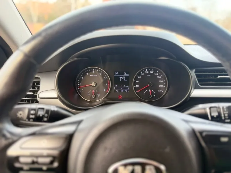 Продам kia rio
Автомобиль конец 2018 года
1.4 Автомат
Родной пробег 154 172 км
Каждые 5 тысяч замена масла оригинал
Машина юридически чистя
Пройден технический осмотр
Подогрев передних сидений и руля
Автомобиль в отличном техническом состоянии вложений не требует
Есть отчет автотеки при необходимости дополнительно скину
Осмотр г. Донецк, макеевка
Есть летняя и зимняя резина
Установлен автозапуск
Цена: 1 250 000 торг уместен
Собственник +79497388096
📞 Звоните: +7(949)7388096 - фотография - 3