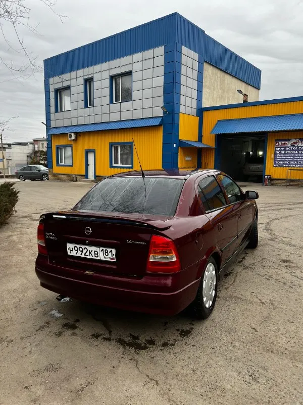 Opel astra g 2006 год 1.4 twinport машина в одних руках 20 лет покупали в автосалоне в 2006 в родном окрасе хранение гаражное машина вся в шумоизоляции работает ровно ходовая часть всю перебирали, ничего не стучит и не гремит коробка работает отлично пробег родной 160к машина без вложений сел и поехал машина находится в луганске только продажа, обмен не предлагать цена: 500.000 +79592840783 осмотр г. луганск 📞 звоните: +7(959)2840783 - фотография - 4