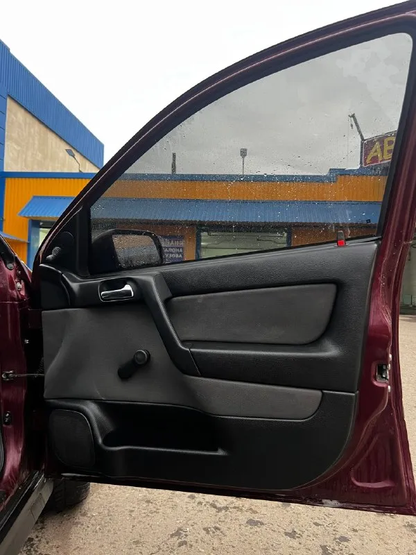 Opel astra g 2006 год 1.4 twinport машина в одних руках 20 лет покупали в автосалоне в 2006 в родном окрасе хранение гаражное машина вся в шумоизоляции работает ровно ходовая часть всю перебирали, ничего не стучит и не гремит коробка работает отлично пробег родной 160к машина без вложений сел и поехал машина находится в луганске только продажа, обмен не предлагать цена: 500.000 +79592840783 осмотр г. луганск 📞 звоните: +7(959)2840783 - фотография - 6