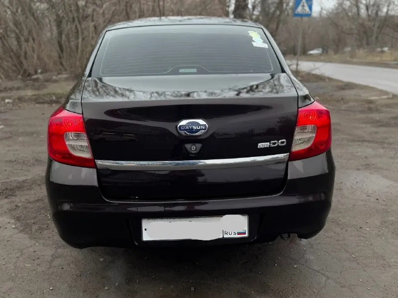 🚗datsun on-do ✅2018 г. в. ✅datsun — японский автомобильный бренд, который принадлежал компании nissan и её предшественникам. ✅установлена сигнализация с автозапуском и множеством функций. 💡заказывал на нее дорогие чехлы, смотрятся просто шикарно. ✅1.6 мкпп ‼2 хозяина по птс ✅87 л. с. ✅пробег 106 т ✅без дтп, страховых выплат, юридически чистый ✅кузов в хорошем состоянии. ✅ , коробка, подвеска в идеальном состояние ✅работает каждая кнопка. комплектация жирная, с климатом, электрообогревом лобового стекла, зеркал и передних сидений. мультимедиа с блютуз и хендс фри. две подушки безопасности. объем багажника 530 литров, наверное самый большой в этом классе. 💡все запчасти подходят от гранты, а значит всё доступно и есть в наличии по приятной цене ✅техосмотр пройден, машина готова к постановке на учет. 🔥475 тыс, торг строго у машины ☎ связь +79498477720 📞 звоните: +7(949)8477720 - фотография - 4