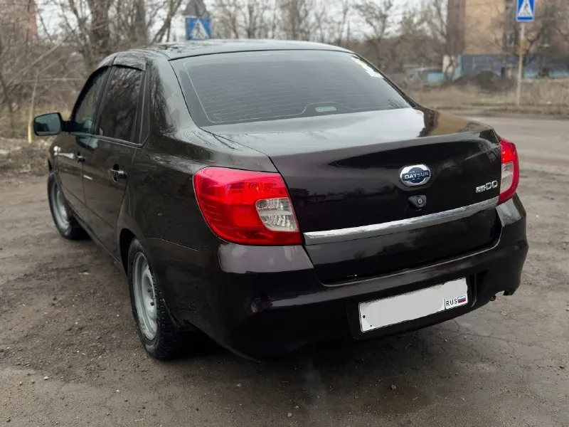 🚗datsun on-do ✅2018 г. в. ✅datsun — японский автомобильный бренд, который принадлежал компании nissan и её предшественникам. ✅установлена сигнализация с автозапуском и множеством функций. 💡заказывал на нее дорогие чехлы, смотрятся просто шикарно. ✅1.6 мкпп ‼2 хозяина по птс ✅87 л. с. ✅пробег 106 т ✅без дтп, страховых выплат, юридически чистый ✅кузов в хорошем состоянии. ✅ , коробка, подвеска в идеальном состояние ✅работает каждая кнопка. комплектация жирная, с климатом, электрообогревом лобового стекла, зеркал и передних сидений. мультимедиа с блютуз и хендс фри. две подушки безопасности. объем багажника 530 литров, наверное самый большой в этом классе. 💡все запчасти подходят от гранты, а значит всё доступно и есть в наличии по приятной цене ✅техосмотр пройден, машина готова к постановке на учет. 🔥475 тыс, торг строго у машины ☎ связь +79498477720 📞 звоните: +7(949)8477720 - фотография - 5