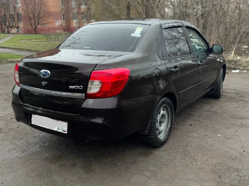 🚗datsun on-do ✅2018 г. в. ✅datsun — японский автомобильный бренд, который принадлежал компании nissan и её предшественникам. ✅установлена сигнализация с автозапуском и множеством функций. 💡заказывал на нее дорогие чехлы, смотрятся просто шикарно. ✅1.6 мкпп ‼2 хозяина по птс ✅87 л. с. ✅пробег 106 т ✅без дтп, страховых выплат, юридически чистый ✅кузов в хорошем состоянии. ✅ , коробка, подвеска в идеальном состояние ✅работает каждая кнопка. комплектация жирная, с климатом, электрообогревом лобового стекла, зеркал и передних сидений. мультимедиа с блютуз и хендс фри. две подушки безопасности. объем багажника 530 литров, наверное самый большой в этом классе. 💡все запчасти подходят от гранты, а значит всё доступно и есть в наличии по приятной цене ✅техосмотр пройден, машина готова к постановке на учет. 🔥475 тыс, торг строго у машины ☎ связь +79498477720 📞 звоните: +7(949)8477720 - фотография - 6